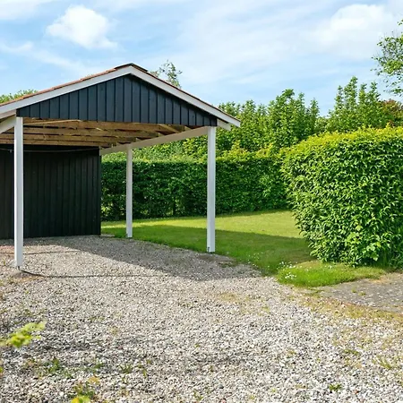 Dea - 850m From The Sea By Interhome