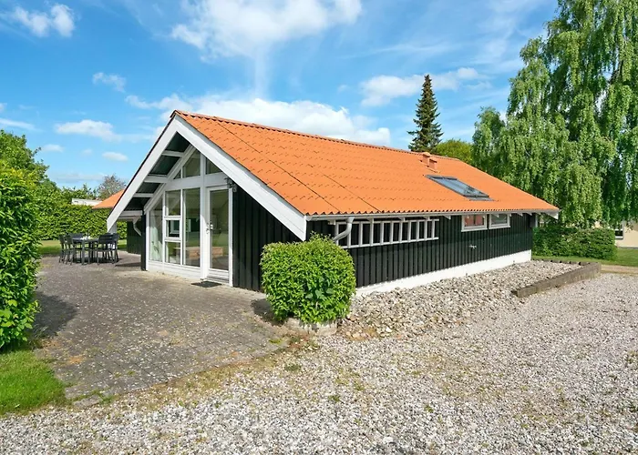 Holiday home Dea - 850m From The Sea By Interhome Hejls